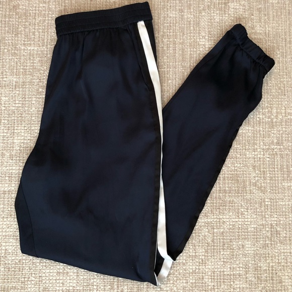 Navy tracksuit trousers - Picture 1 of 4